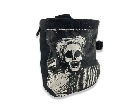 Preloved Chalk Bag Skull